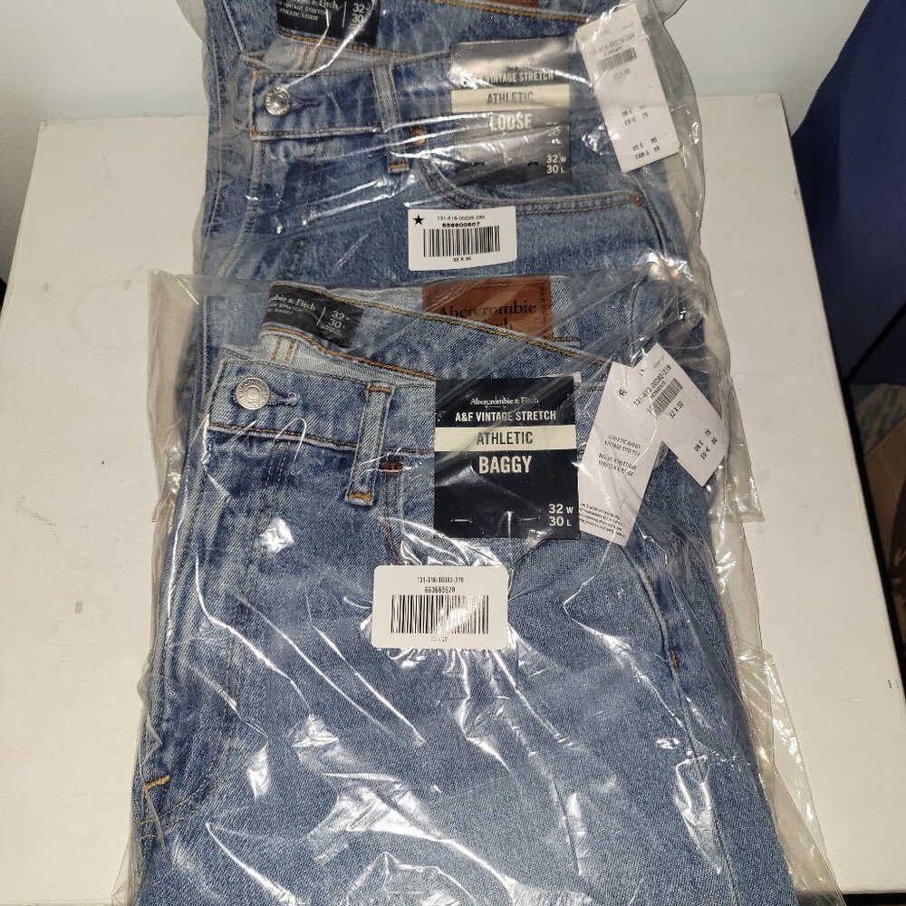 2 Pair ABERCROMBIE & FITCH MENS BAGGY +Loose JEANS NEW WITH TAGS (SIZE 32 X 30)